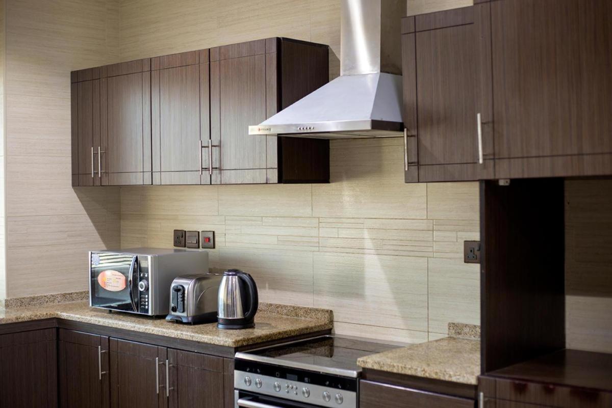 Better Living Apartment Dubai Exterior foto